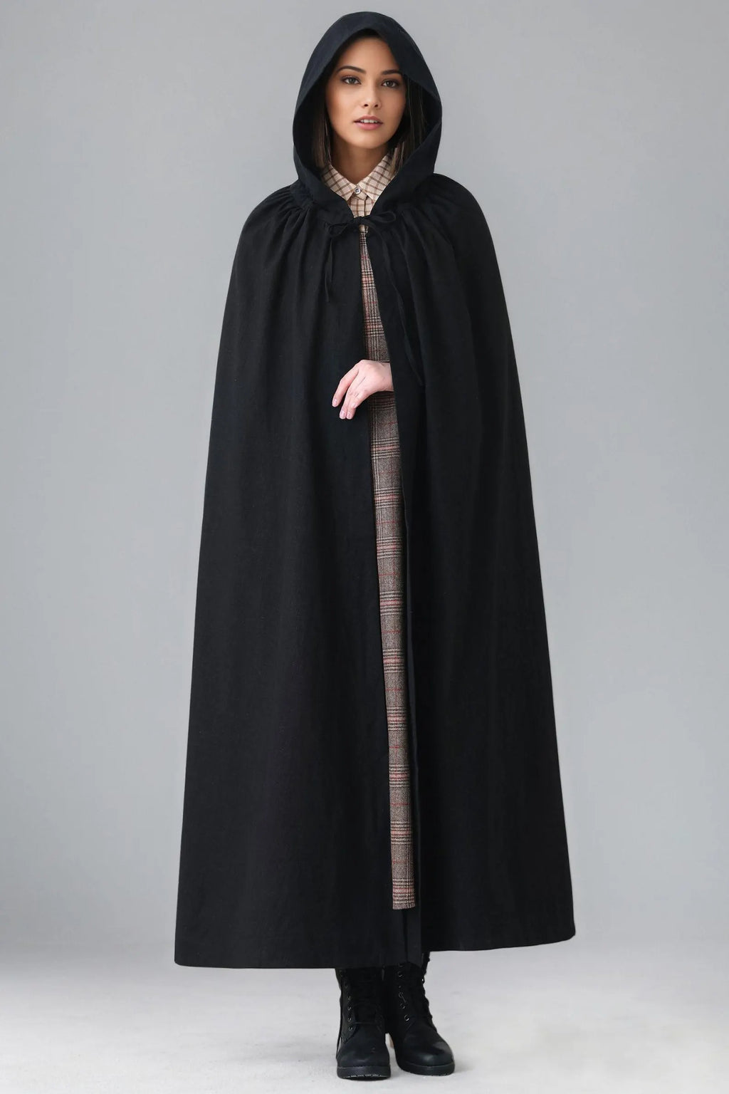 Beatrix - Lightweight Black Linen Cloak with Hood