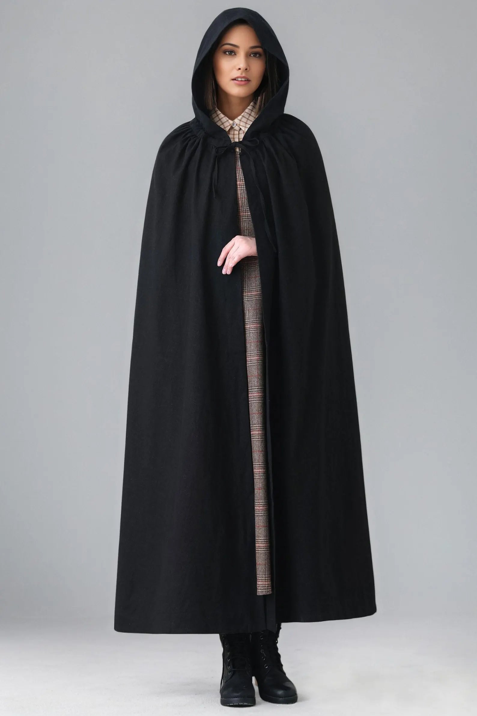 Beatrix - Lightweight Black Linen Cloak with Hood