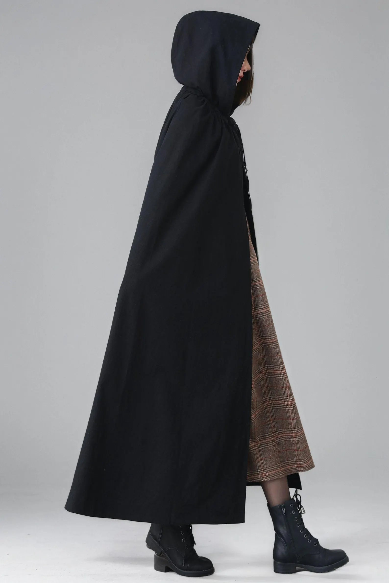 Beatrix - Lightweight Black Linen Cloak with Hood